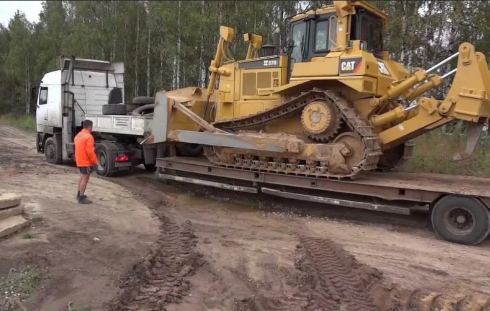 Бульдозер Бульдозеры в аренду CAT D7R, Komatsu D375A взять в аренду, заказать, цены, услуги - Псков