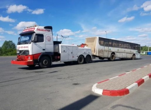 Эвакуация грузовых авто и автобусов стоимость услуг и где заказать - Псков