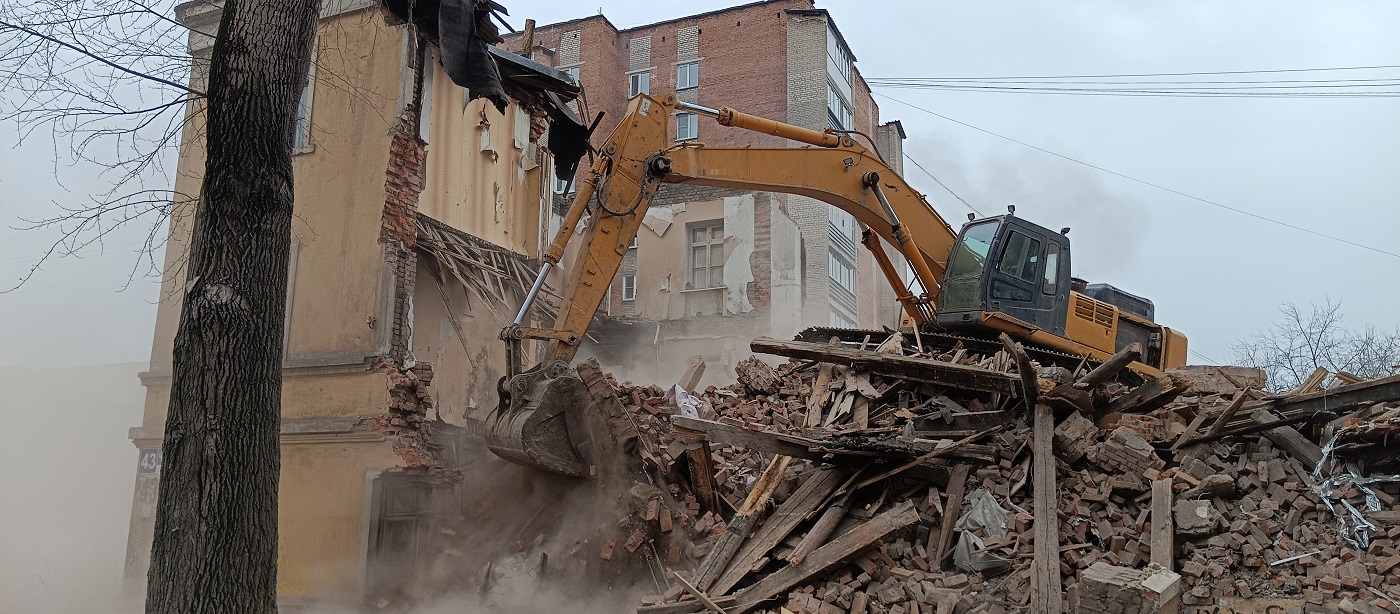 Услуги по сносу и демонтажу старых домов, строений и сооружений в Порхове