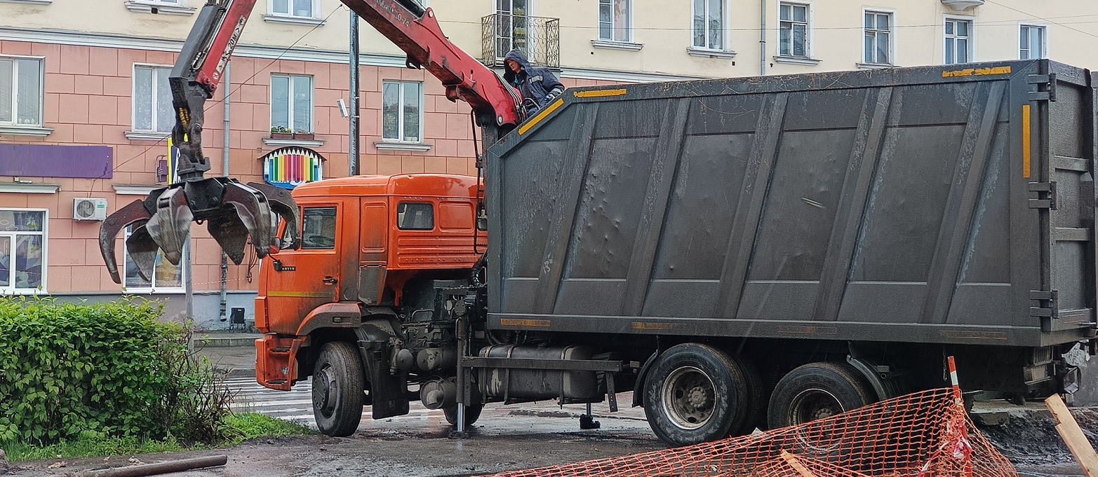 Услуги по ремонту ломовозов в Пскове