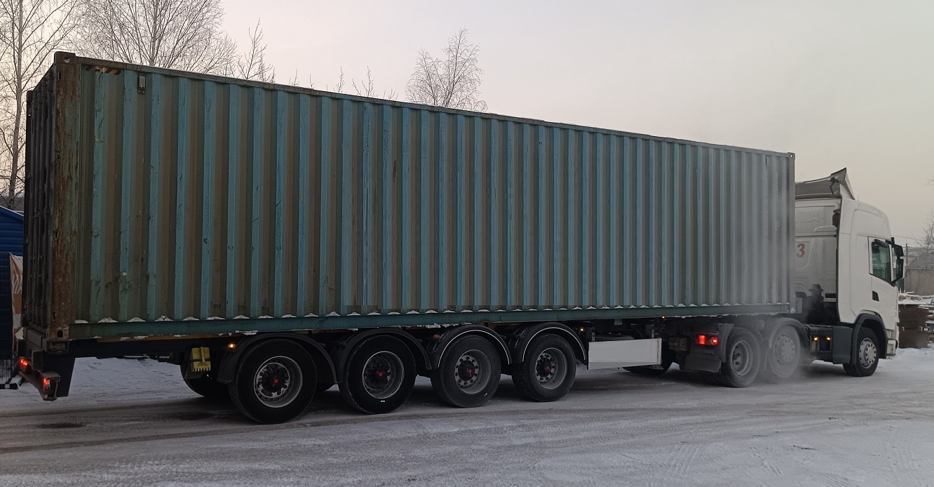 Контейнеровоз для перевозки контейнеров 20 и 40 футов в Порхове