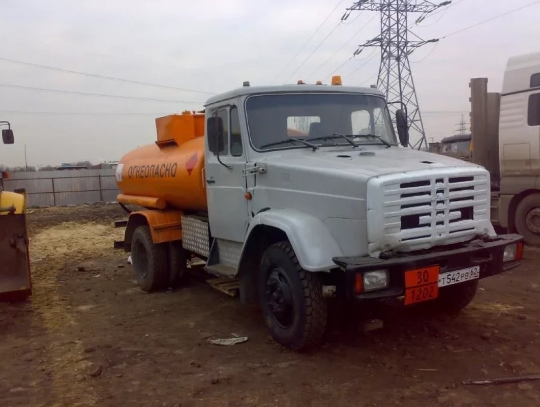 СПЕЦЗАКАЗ | Перевозка и доставка топлива и газа в Пскове в Псковской области